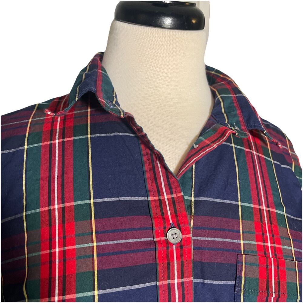 Women’s J Crew plaid lightweight button-down shirt Medium- EUC - Picture 2 of 5